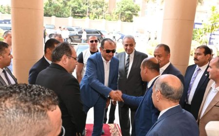 وزير قطاع الأعمال العام يلتقي محافظ الغربية ونواب البرلمان