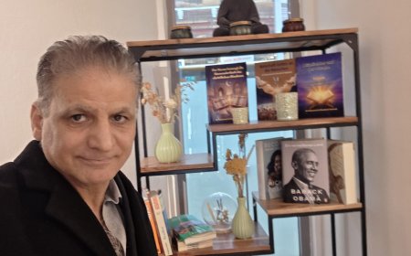 صور ... أكبر مركز تجاري في مقاطعة شتايرمارك النمساوية يفتح أبوابه لعرض كتب الكاتب والمفكر  علي محمد الشرفاء الحمادي