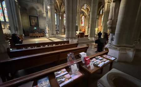 إقبال واسع على إصدارات مؤسسة رسالة السلام في دور العبادة بسويسرا