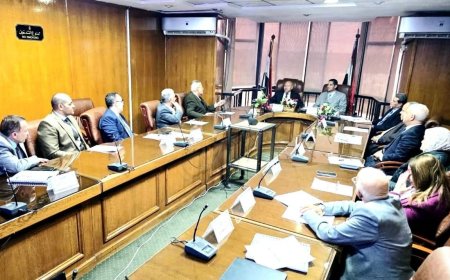 مجلس أكاديمية السادات يستعرض إنجازاته الشهرية ويقيم إفطارًا جماعيًا بحضور محافظ القاهرة