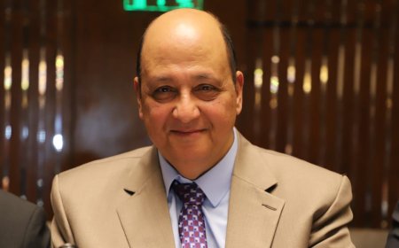 دراسة تحليلية باللغتين العربية والإنجليزية: وصول فكر المفكر الأستاذ علي محمد الشرفاء الحمادي إلى العالمية