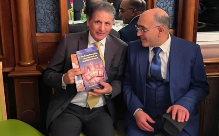 ناشط قبطى بالنمسا يشيد بكتاب المفكر على الشرفاء: “القرآن يشهد بصحة العقيدة المسيحية”