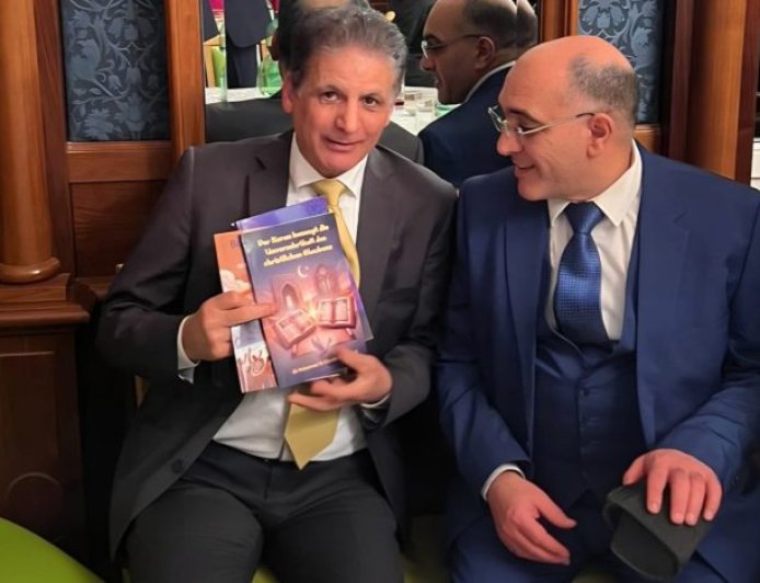 ناشط قبطى بالنمسا يشيد بكتاب المفكر على الشرفاء: “القرآن يشهد بصحة العقيدة المسيحية”