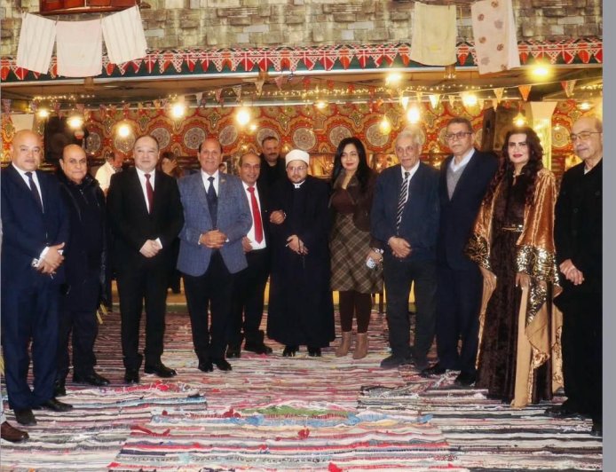 د. جرجس عوض يتحدث عن كتاب الإسلام يشهد بصحة العقيدة المسيحية فى الصالون الثقافي لجمعية نور وطن