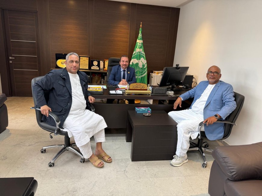 وفد من مؤسسة "رسالة السلام" يزور الألكسو بتونس ويوقع اتفاقية شراكة استراتيجية