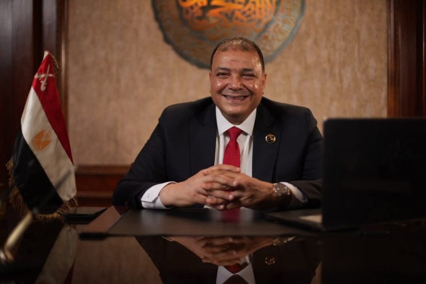 مبادرة إنسانية في ليلة القدر.. البديوي السيد يوزع 500 وجبة على العمالة غير المنتظمة