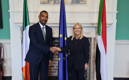 القائم بالأعمال بسفارة السودان بايرلندا يلتقي رئيسة البرلمان الايرلندي