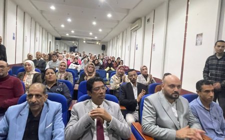 رسالة السلام تصنع جيل جديد من الوعي وتشارك الملتقى الوطني المجتمعي.. حضور طلابي كبير | صور