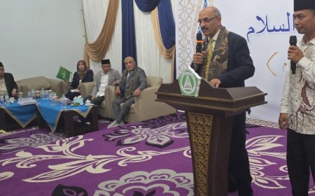 رسالة قوية من د عبد الراضي رضوان من معهد في إندونيسيا .. تعيد تعريف السلام والتعايش السلمي