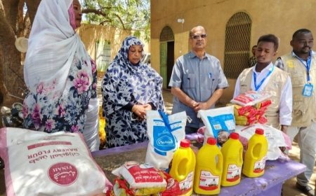  تدشن توزيع سلال غذائية للنازحين بالقضارف