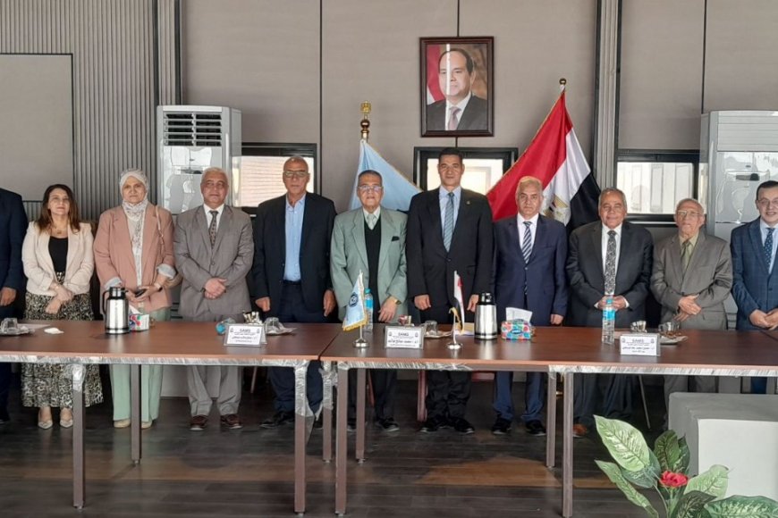 مجلس أكاديمية السادات يناقش تطوير البرامج واللوائح الأكاديمية