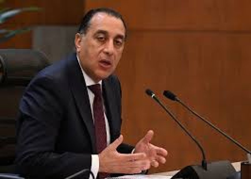 عاجل | رئيس الوزراء " يصدر قرارا " السبت المقبل أجازة رسمية بمناسبة عيد تحرير سيناء"