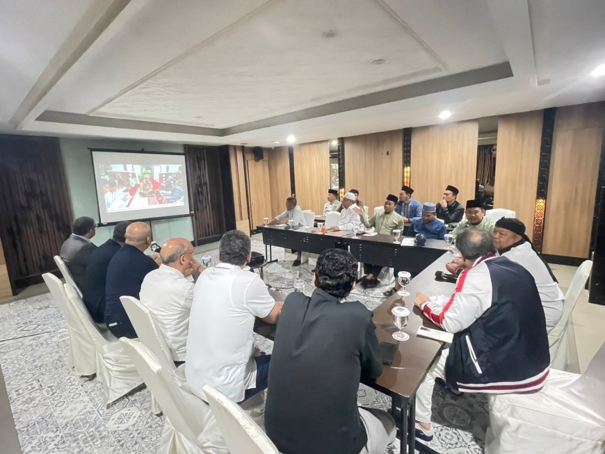 د. رضا عبد السلام من إندونيسيا : رسالة السلام تدعو الي محاربة التطرف ونبذ العنف | صور