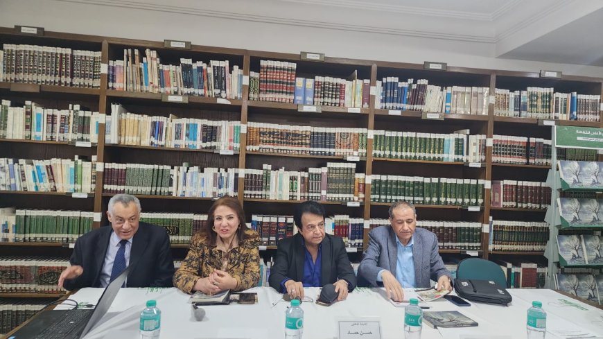 توزيع مؤلفات الأستاذ علي الشرفاء بالمجلس الأعلى للثقافة