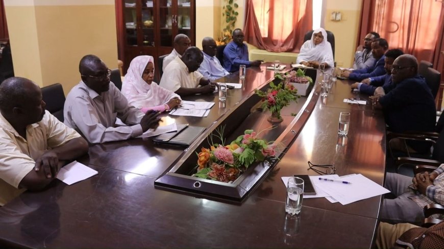 وزيرة الإنتاج والموارد الاقتصادية بالنيل الابيض تبحث حلول تحديات المشاريع الزراعية