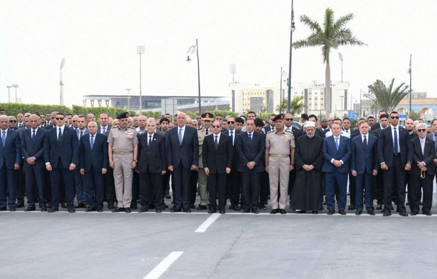 الرئيس السيسى يتقدم مشيعى جنازة اللواء كمال مدبولى والد رئيس الوزراء الدكتور مصطفى مدبولي في جنازة عسكرية مهيبة | صور