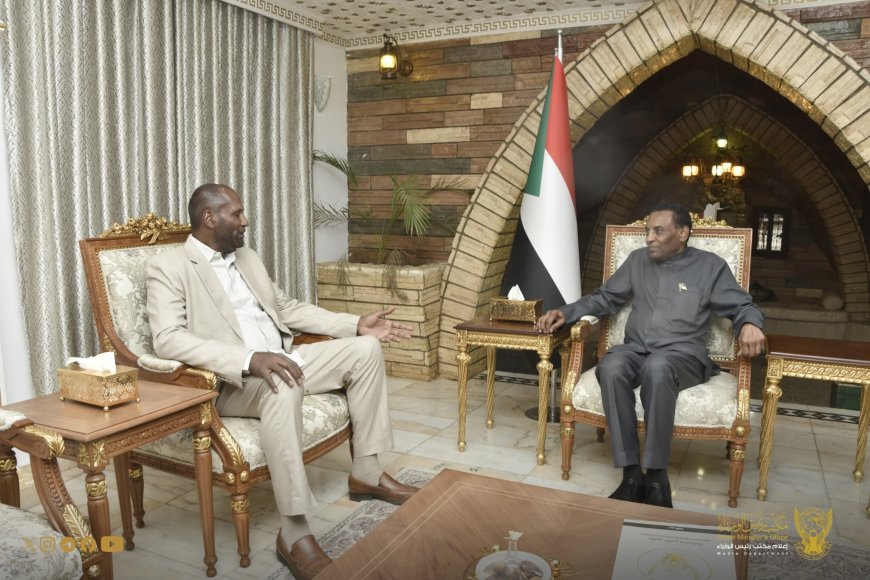 رئيس الوزراء يلتقي الأمير عبد الرحمن الصادق المهدي