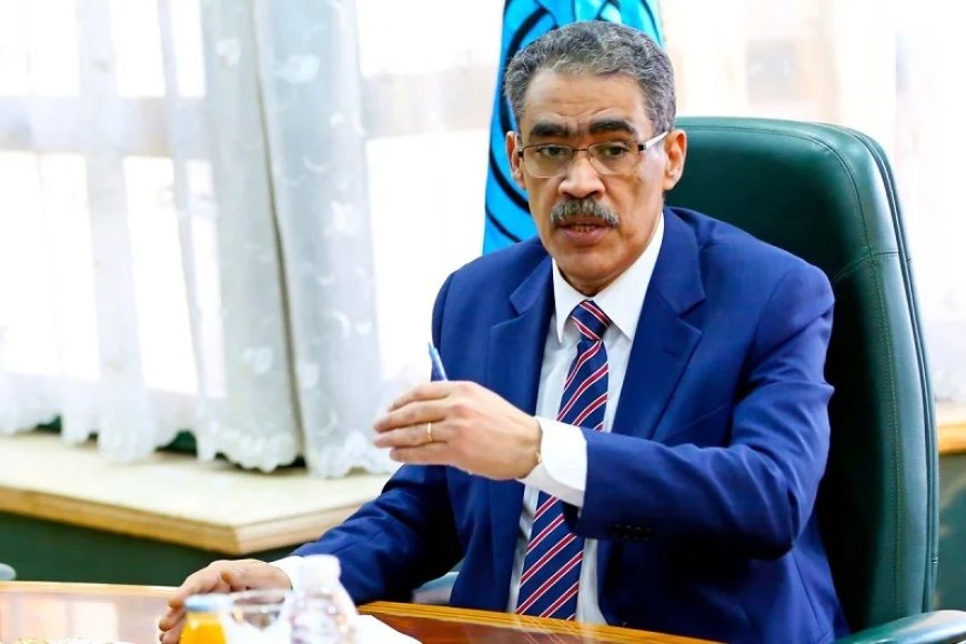 وزير الدولة للإعلام يلتقي ممثلي الصحافة والقنوات الفضائية لتطوير الخطاب الإعلامي