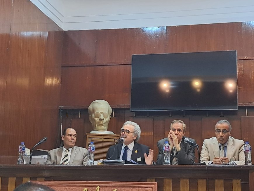اتحاد الكتاب يعتمد اللجان والشعب ويحدد موعد توزيع الجوائز
