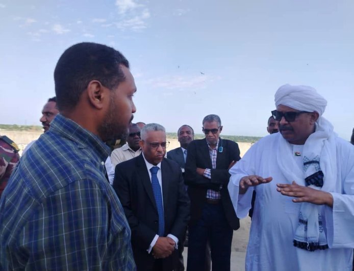 وزير الزراعة يتفقد خزان الروصيرص ويؤكد أهمية تعزيز جاهزيته للموسم الزراعي