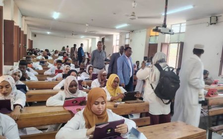 وزير الصحة المكلف بالنيل الأبيض يقف على امتحان الكفاءة المهنية الإلكتروني لـ350 ممارساً صحياً