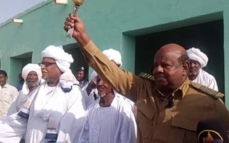 المدير التنفيذي لمحلية بربر يقرع جرس انطلاق امتحانات المرحلة المتوسطة بالتكاوين