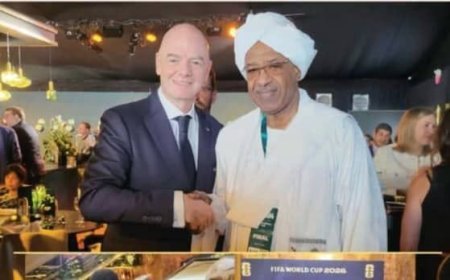 رئيس الفيفا يشيد بعودة النشاط الكروي و يتعهّـد بدعم الاتحاد السوداني لكرة القدم