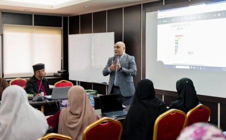 محاضرتان للدكتور تامر الغزاوي بجامعة السلطان الشريف علي الإسلامية ببروناى والجامعة تقرر تعميم كتاب “فلسفة الإصلاح الحضاري في القرآن الكريم” للمفكر على الشرفاء على الطلاب