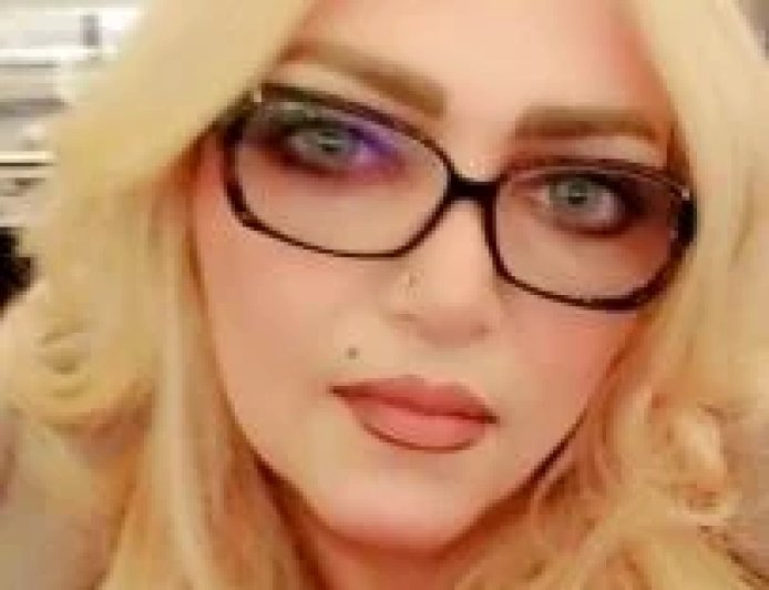 د . هند المنصورى تكتب   في محراب "دموع الورد".. قراءة فلسفية في السرد الإنساني لحسام أبو العلا..
