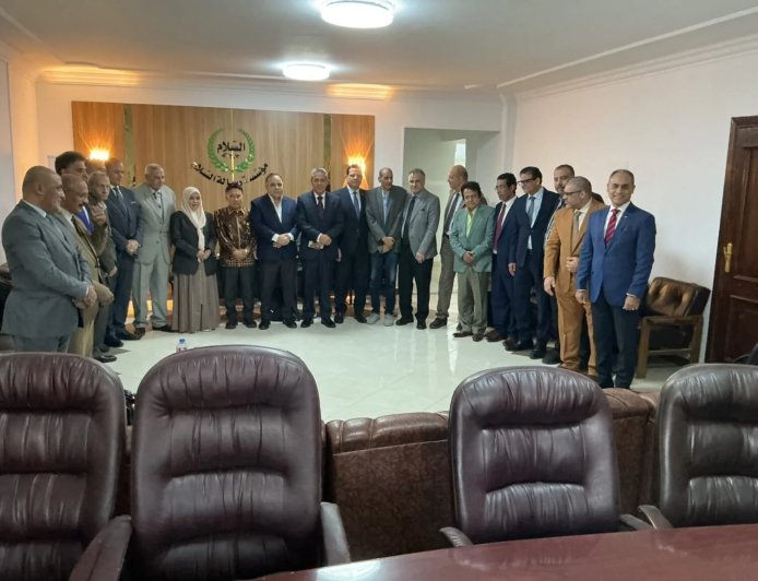 وفد جامعة مولانا مالك إبراهيم الإندونيسية يزور مؤسسة رسالة السلام بالقاهرة لبحث التعاون الثقافي والفكري وتعزيز جسور التواصل بين الشعوب | صور
