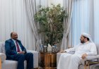 محي الدين سالم يعقد اجتماعا مع وزير الدولة بالخارجية القطرية