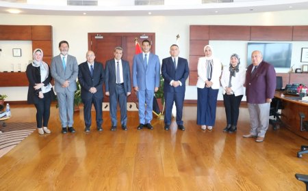 بروتوكول تعاون بين أكاديمية السادات والبورصة المصرية في مجالات التدريب والدراسات العليا