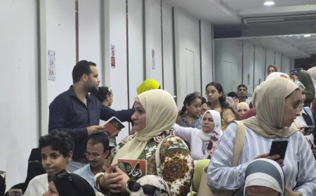 خلال ندوة «مدرستك حياتك» بالإسكندرية.. توزيع نسخ من الجزء التاسع من كتاب «ومضات على الطريق» للمفكر علي محمد الشرفاء الحمادي