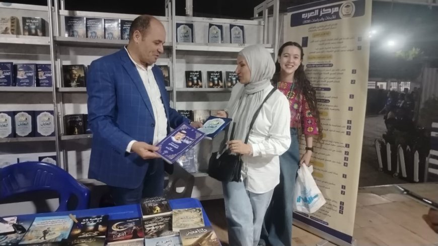 أفكار الشرفاء الحمادي تجذب الأنظار في الساعات الأولى من افتتاح معرض نادي الترسانة للكتاب