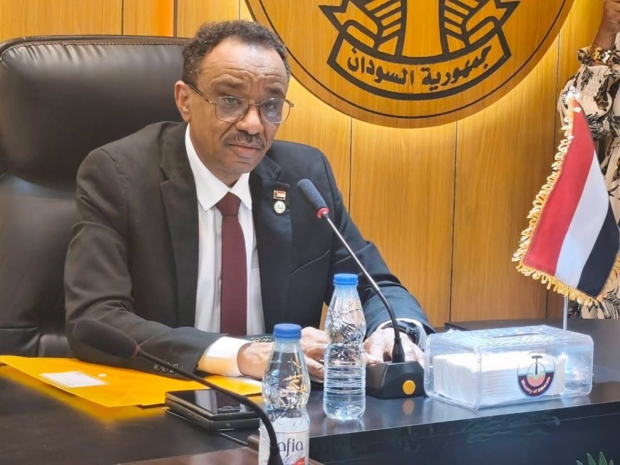 وزير التعليم العالي يهنئ طلاب الشهادة السودانية ويعلن قرب انطلاق التقديم الإلكتروني