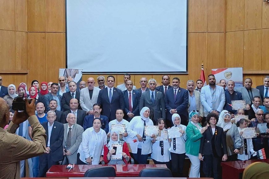 مؤسسة القادة والاتحاد الإقليمي للجمعيات الأهلية بالجيزة يحتفلان بذكرى انتصارات أكتوبر تحت شعار «من روح أكتوبر إلى صناعة الإنسان»